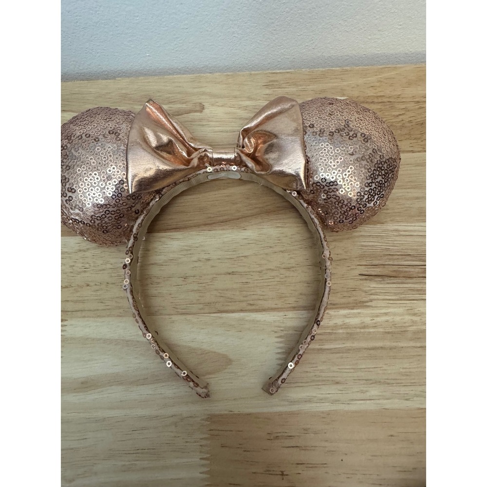 Disney Parks Minnie Mouse Rose Gold Sequin Ears Headband Metallic Bow Accessory